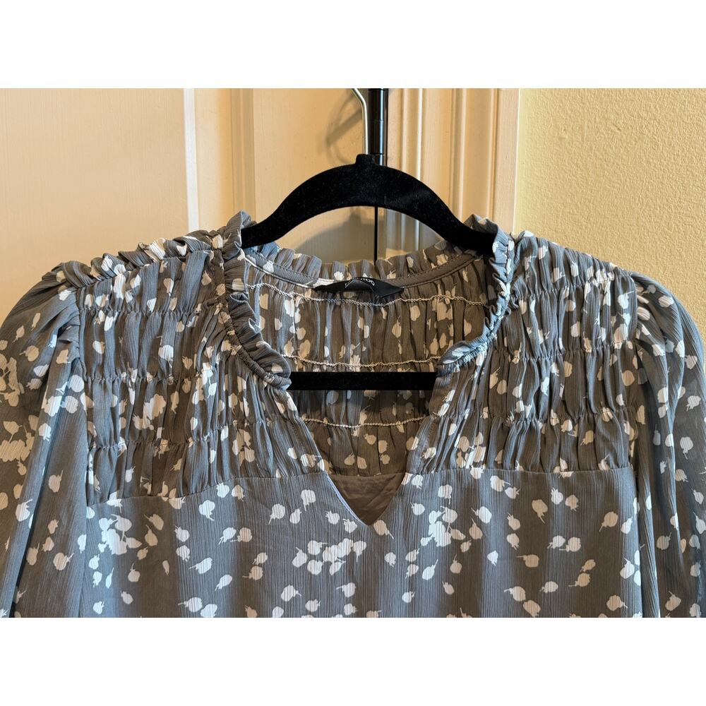 Dokotoo Floral Blouse Womens S Gray White Ruffle Neck Long Sleeve Boho Top Small - Picture 3 of 12